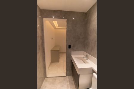 Casa à venda com 244m², 3 quartos e 4 vagas Casa à venda com 244m², 3 quartos e 4 vagasBanheiro da Suíte 2