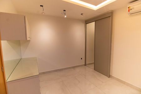 Casa à venda com 244m², 3 quartos e 4 vagas Casa à venda com 244m², 3 quartos e 4 vagasQuarto