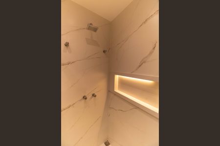 Casa à venda com 244m², 3 quartos e 4 vagas Casa à venda com 244m², 3 quartos e 4 vagasBanheiro da Suíte