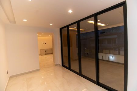 Casa à venda com 244m², 3 quartos e 4 vagas Casa à venda com 244m², 3 quartos e 4 vagasSuíte2