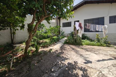 Casa à venda com 350m², 3 quartos e 3 vagasQuintal