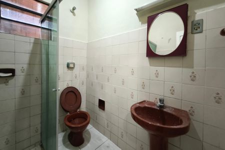 Casa à venda com 350m², 3 quartos e 3 vagasBanheiro