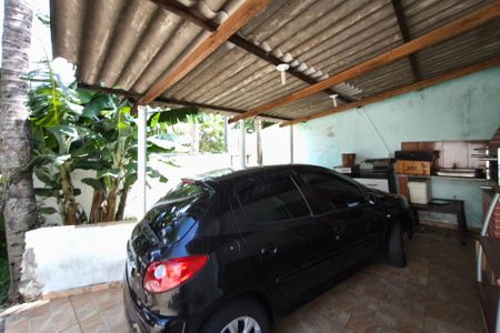 Casa à venda com 350m², 3 quartos e 3 vagasQuintal - Garagem