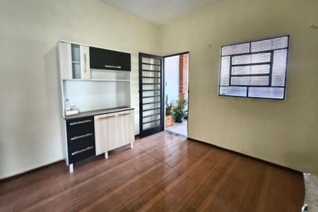 Casa à venda com 350m², 3 quartos e 3 vagasCozinha