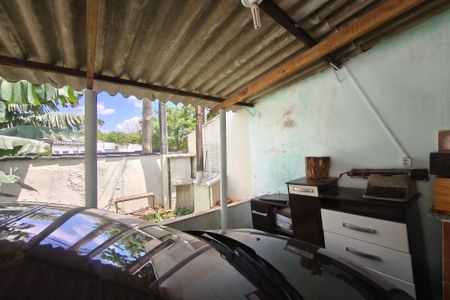 Casa à venda com 350m², 3 quartos e 3 vagasQuintal - Garagem