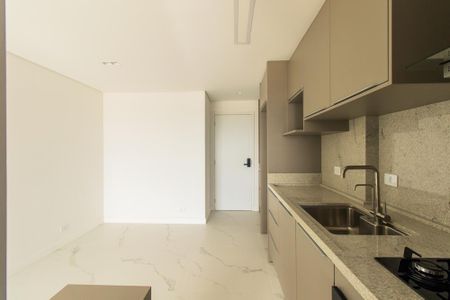 Apartamento para alugar com 82m², 3 quartos e 1 vaga Apartamento para alugar com 82m², 3 quartos e 1 vagaCozinha e Área de Serviço
