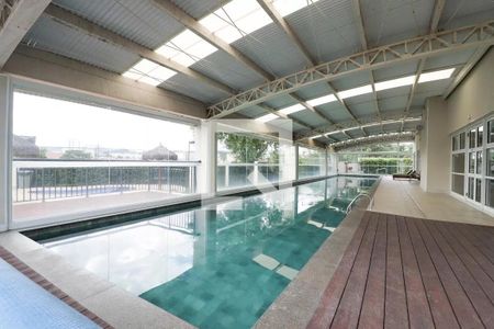 Apartamento à venda com 121m², 3 quartos e 2 vagas Apartamento à venda com 121m², 3 quartos e 2 vagasÁrea comum - Piscina