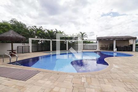 Apartamento à venda com 121m², 3 quartos e 2 vagas Apartamento à venda com 121m², 3 quartos e 2 vagasÁrea comum - Piscina
