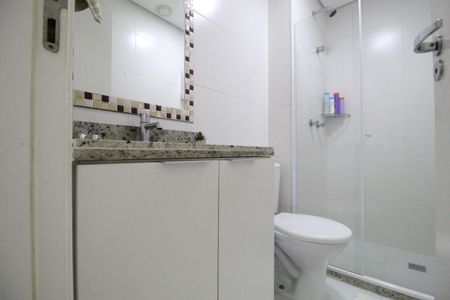 Apartamento à venda com 64m², 2 quartos e 1 vagaBanheiro da suíte