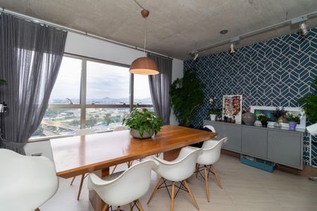 Apartamento para alugar com 150m², 2 quartos e 2 vagas Apartamento para alugar com 150m², 2 quartos e 2 vagasSala de Jantar