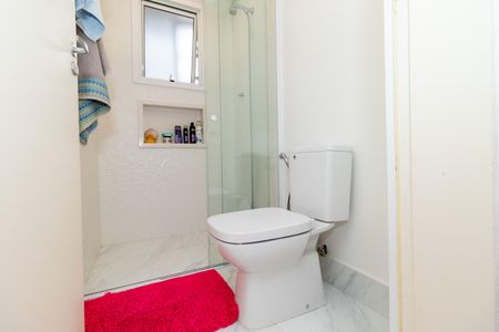 Apartamento para alugar com 150m², 2 quartos e 2 vagas Apartamento para alugar com 150m², 2 quartos e 2 vagasBanheiro da Suíte 1