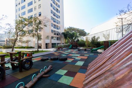 Apartamento para alugar com 150m², 2 quartos e 2 vagas Apartamento para alugar com 150m², 2 quartos e 2 vagasÁrea Comum - Playground