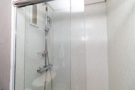 Apartamento para alugar com 150m², 2 quartos e 2 vagas Apartamento para alugar com 150m², 2 quartos e 2 vagasBanheiro
