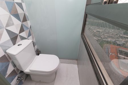 Apartamento para alugar com 150m², 2 quartos e 2 vagas Apartamento para alugar com 150m², 2 quartos e 2 vagasBanheiro da Suíte 2