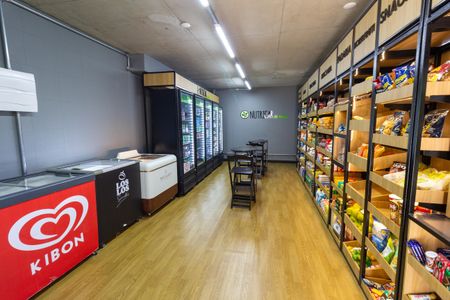 Apartamento para alugar com 150m², 2 quartos e 2 vagas Apartamento para alugar com 150m², 2 quartos e 2 vagasÁrea Comum - Mercado