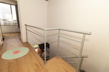 Apartamento para alugar com 150m², 2 quartos e 2 vagas Apartamento para alugar com 150m², 2 quartos e 2 vagasCorredor do Piso Superior