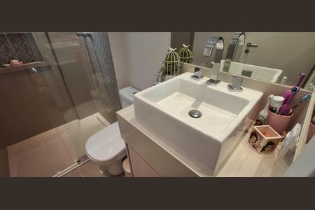 Apartamento à venda com 162m², 3 quartos e 3 vagasBanheiro Suíte 1