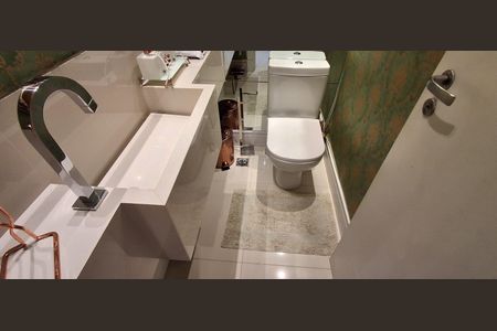 Apartamento à venda com 162m², 3 quartos e 3 vagasLavabo 