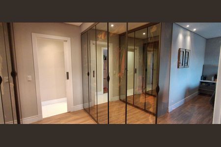 Apartamento à venda com 162m², 3 quartos e 3 vagasCloset