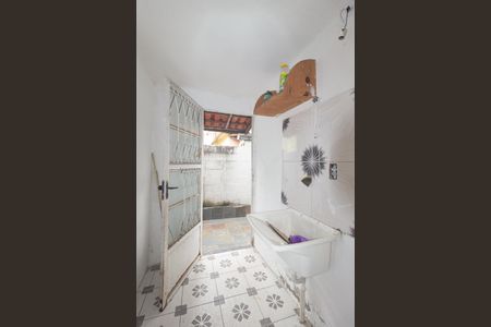 Casa para alugar com 100m², 2 quartos e sem vagaÁrea de Serviço