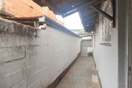 Casa para alugar com 100m², 2 quartos e sem vagaVaranda