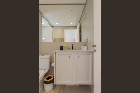 Apartamento à venda com 171m², 3 quartos e 3 vagasBanheiro da Suíte 2