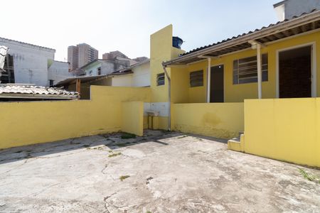 Casa para alugar com 38m², 1 quarto e 1 vaga Casa para alugar com 38m², 1 quarto e 1 vagaGaragem - Quintal