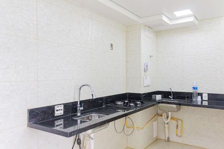 Apartamento para alugar com 36m², 2 quartos e sem vaga Apartamento para alugar com 36m², 2 quartos e sem vagaCozinha e Área de Serviço