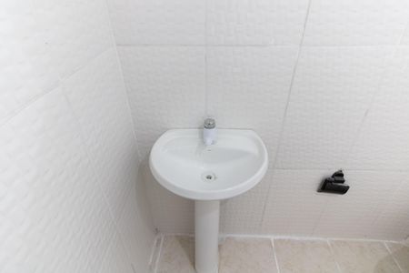 Casa para alugar com 80m², 2 quartos e sem vaga Casa para alugar com 80m², 2 quartos e sem vagaBanheiro