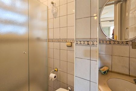 Apartamento para alugar com 75m², 2 quartos e 2 vagas Apartamento para alugar com 75m², 2 quartos e 2 vagasBanheiro da suíte