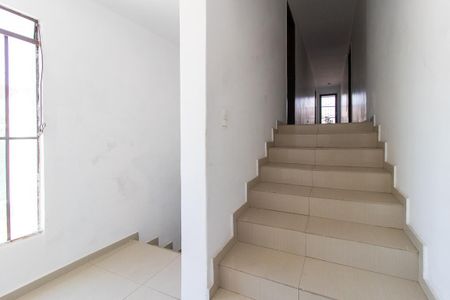Studio para alugar com 35m², 1 quarto e sem vaga Studio para alugar com 35m², 1 quarto e sem vagaEntrada