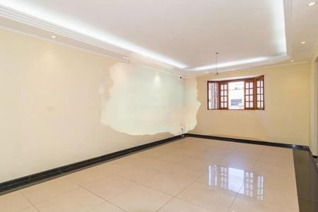 Casa à venda com 4 quartos, 210m² em Vila Prudente, São Paulo