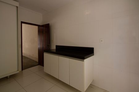 Casa de condomínio à venda com 450m², 5 quartos e 5 vagasÁrea de Serviço