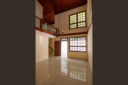 Casa de condomínio à venda com 450m², 5 quartos e 5 vagasSala