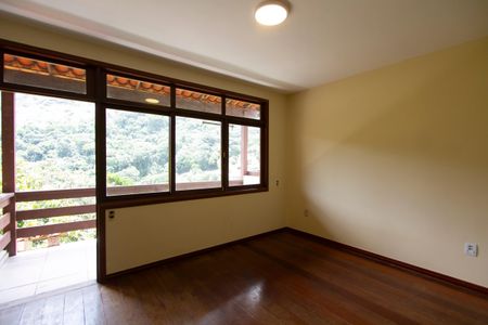 Casa de condomínio à venda com 450m², 5 quartos e 5 vagasQuarto 3 suíte 