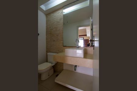 Casa de condomínio à venda com 450m², 5 quartos e 5 vagasLavabo