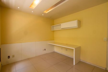 Casa de condomínio à venda com 450m², 5 quartos e 5 vagas  Quarto 2 suíte 