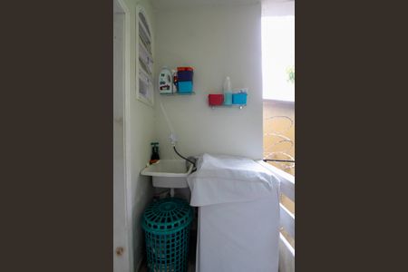 Casa de condomínio à venda com 450m², 5 quartos e 5 vagasÁrea de Serviço  casa 2