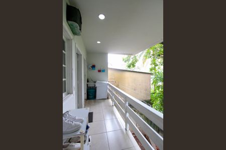 Casa de condomínio à venda com 450m², 5 quartos e 5 vagasÁrea de Serviço  casa 2