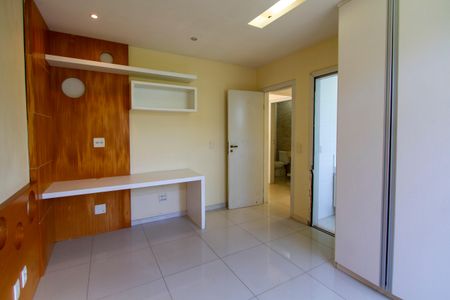 Casa de condomínio à venda com 450m², 5 quartos e 5 vagasQuarto 1 suíte 