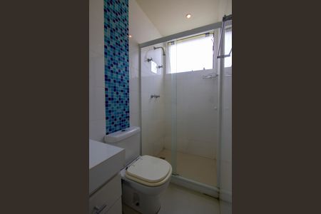 Casa de condomínio à venda com 450m², 5 quartos e 5 vagasBanheiro Quarto 1 suíte 