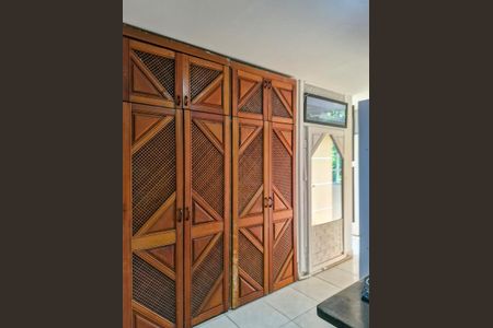 Casa de condomínio à venda com 450m², 5 quartos e 5 vagasEscritório  casa 2