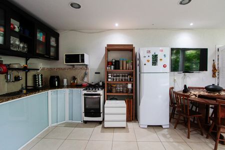 Casa de condomínio à venda com 450m², 5 quartos e 5 vagasCozinha casa 2