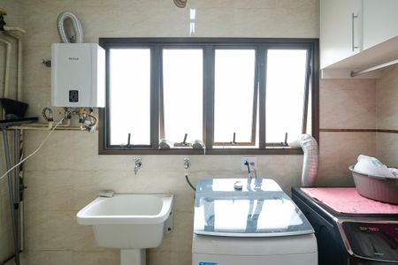 Apartamento para alugar com 340m², 4 quartos e 3 vagasÁrea de serviço