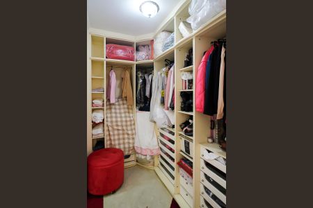 Apartamento para alugar com 340m², 4 quartos e 3 vagasSuíte 1