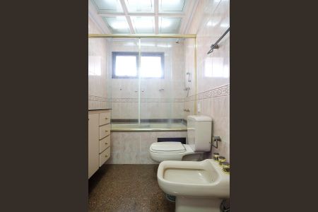 Apartamento para alugar com 340m², 4 quartos e 3 vagasBanheiro da suíte 2