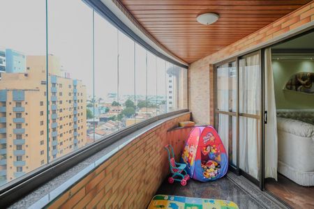 Apartamento para alugar com 340m², 4 quartos e 3 vagasVaranda