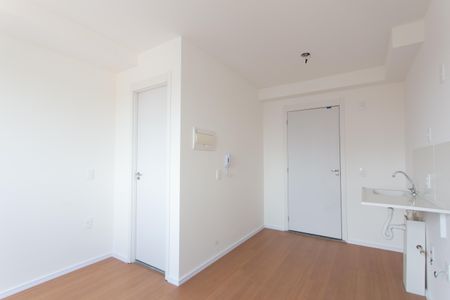 Studio de kitnet/studio para alugar com 1 quarto, 17m² em Itaquera, São Paulo