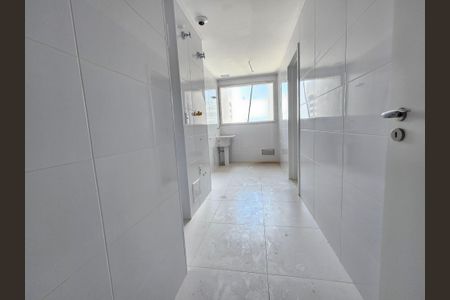 Apartamento à venda com 227m², 3 quartos e 4 vagas Apartamento à venda com 227m², 3 quartos e 4 vagasÁrea de Serviço