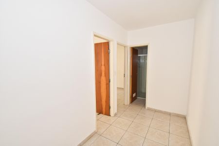 Apartamento à venda com 58m², 2 quartos e 1 vaga Apartamento à venda com 58m², 2 quartos e 1 vagaHall dos quartos